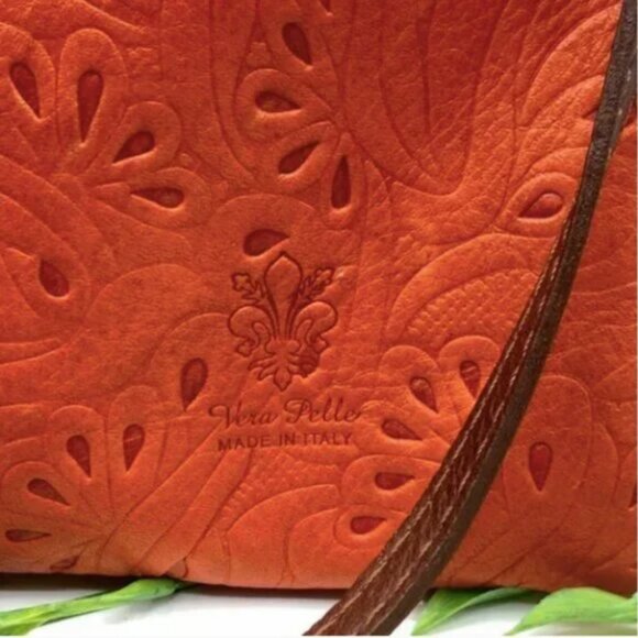 Vera Pelle Genuine Leather with Embossed Detail Crossbody Orange and Brown Color - Picture 6 of 10